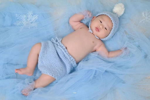 文山宝宝老喊肚子疼还发烧
